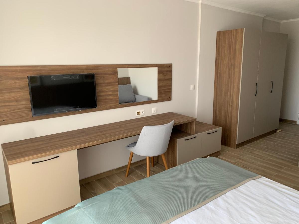 פרימורסקו Cinema Hotel מראה חיצוני תמונה